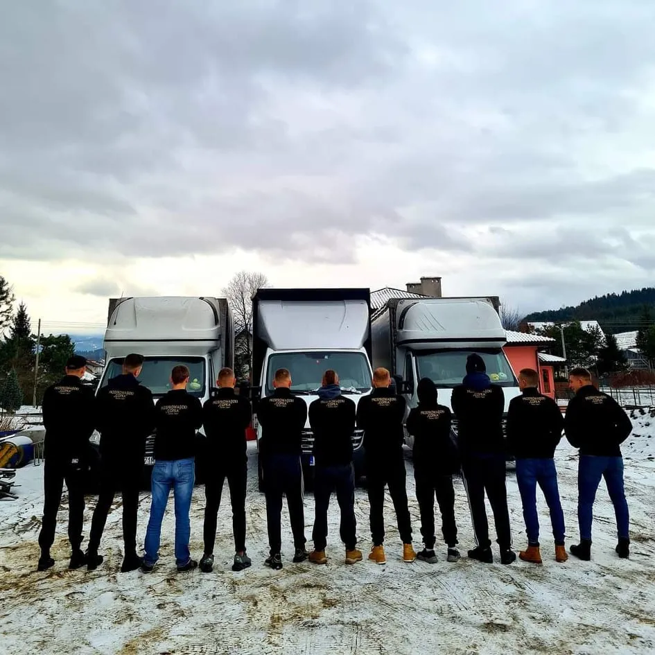 Ekipa COPKA Transport i samochody dostawcze przed realizacją